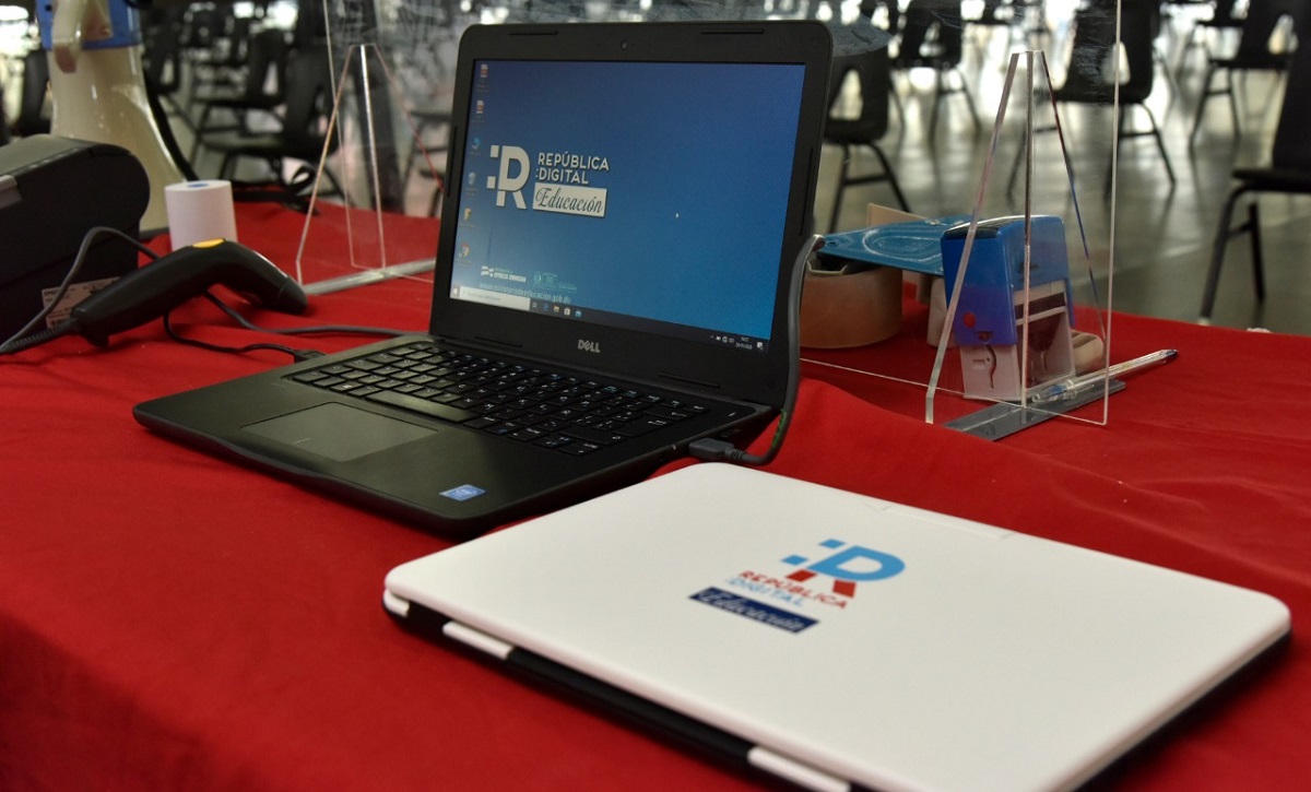  Foto - Laptop Gobierno